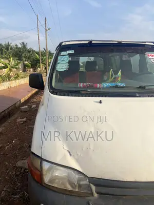 Toyota HiAce 2008 White