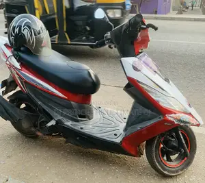 Yamaha 2018 Red