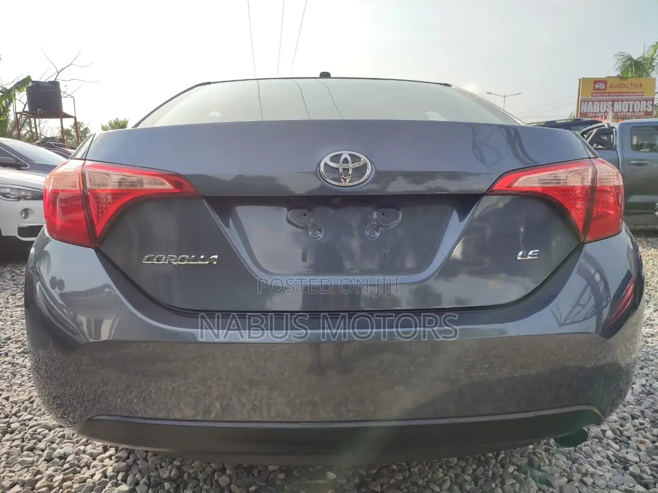 Toyota Corolla LE Eco (1.8L 4cyl 2A) 2018 Gray