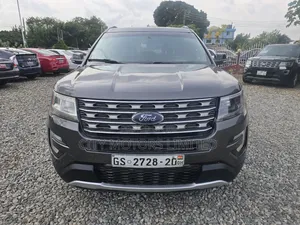 Ford Explorer Platinum 4dr 4x4 (3.5L 6cyl 6A) 2017 Gray