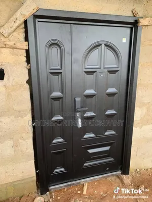Quality Paladin 11⁄2 Security Black Door for All Weather( Very Strong)