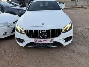 Mercedes-Benz E300 2018 White