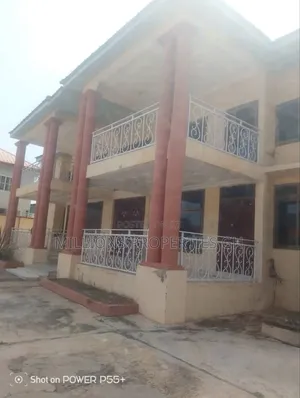 8bdrm Block of Flats in Millions Properties, Kumasi Metropolitan
