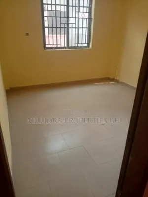 8bdrm Block of Flats in Millions Properties, Kumasi Metropolitan