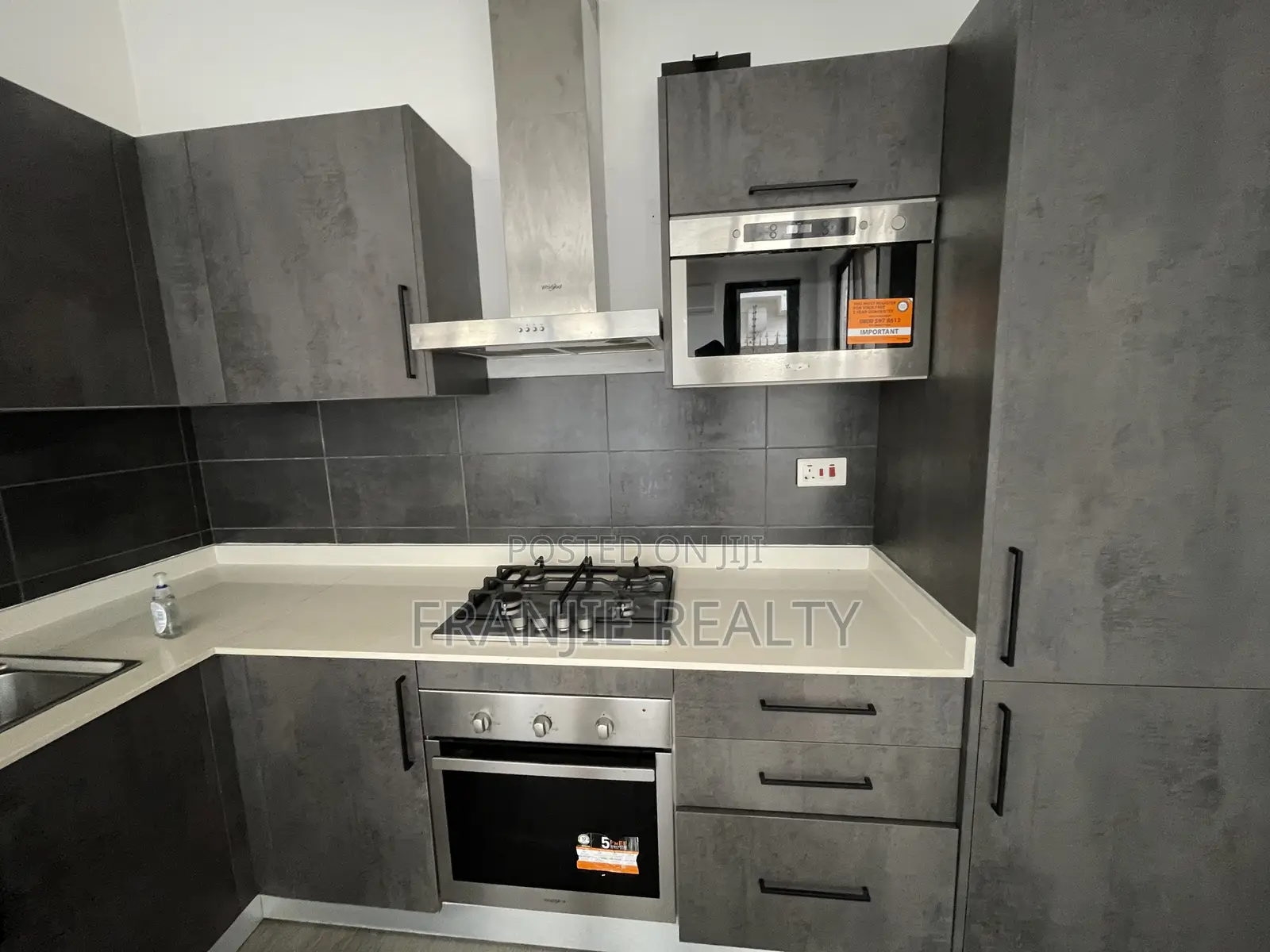 4bdrm Townhouse / Terrace in Franjie Realty, Tseaddo for rent