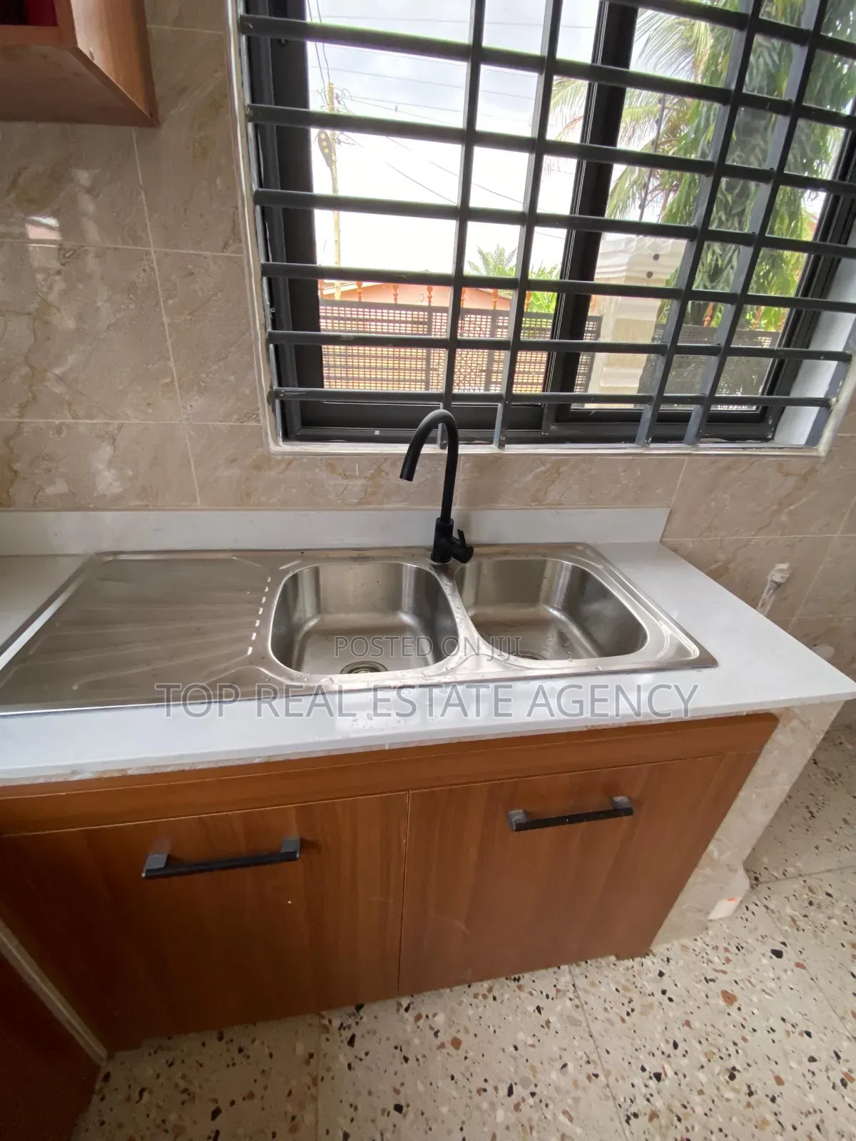 2bdrm Apartment in Asofa, Ofankor for rent