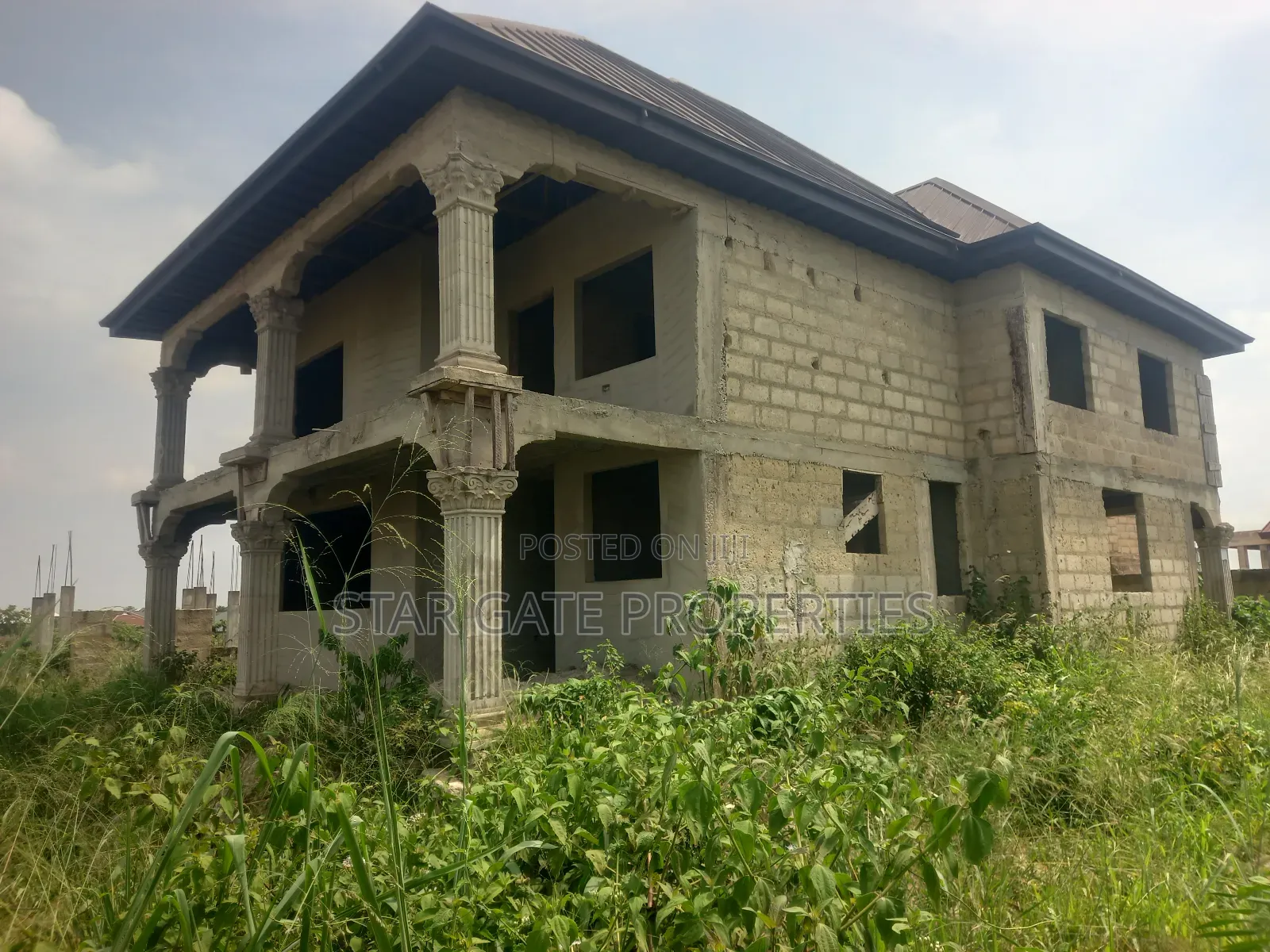4bdrm House in Ejisu Onwe for sale