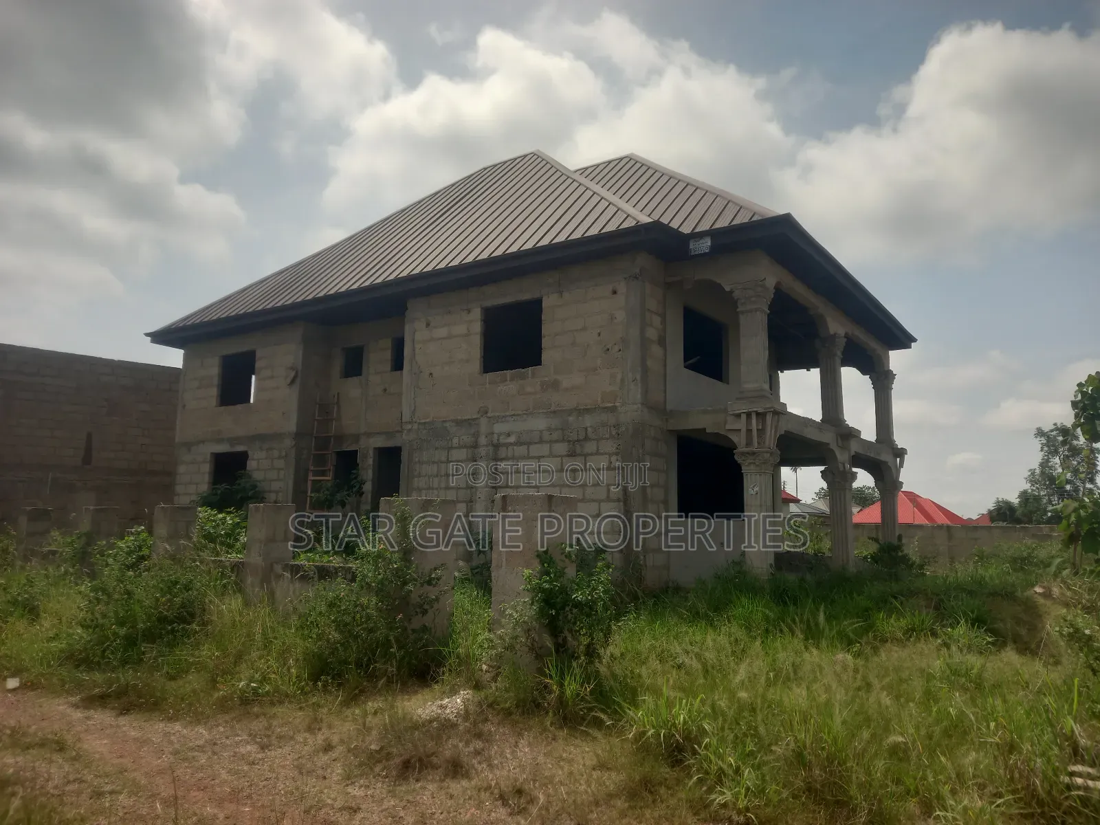 4bdrm House in Ejisu Onwe for sale