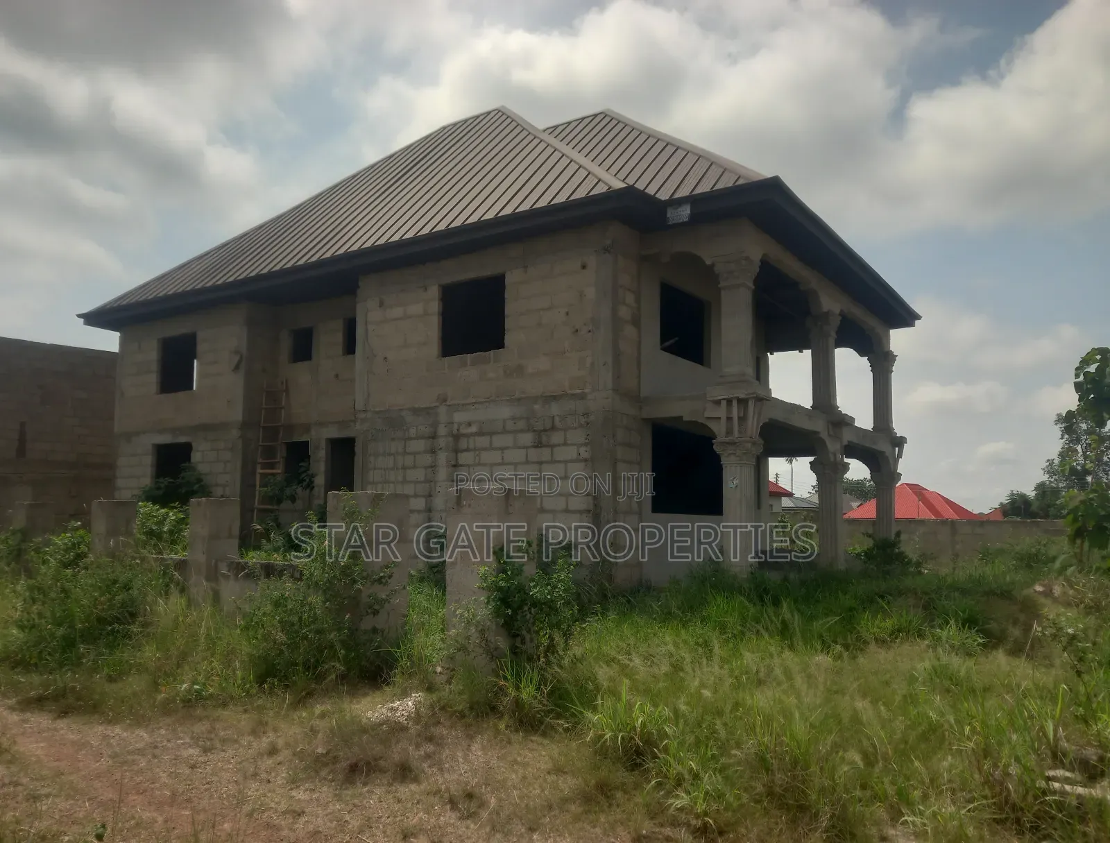 4bdrm House in Ejisu Onwe for sale