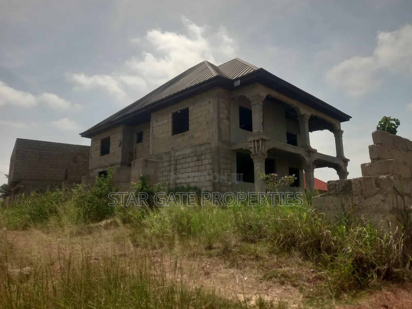 4bdrm House in Ejisu Onwe for sale