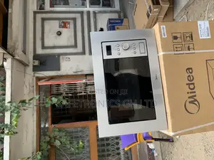 Energy Sufficient Electric Inbuilt 17 Liters Am717bs7 Midea Microwave