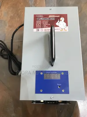 Automatic Debeaker For Poultry
