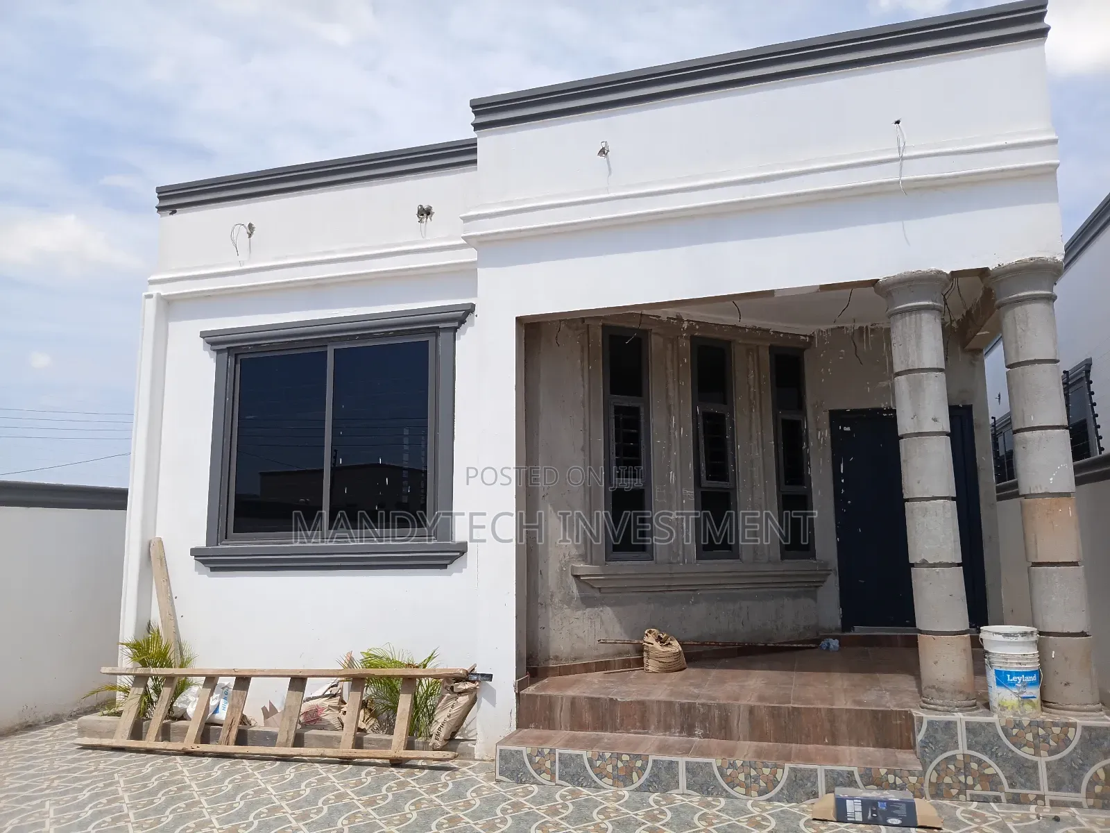 Luxurious 3 Bedroom House - Lakeside Com. 9