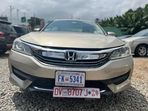 Honda Accord EX 2dr Coupe FWD (2.4L 4cyl 2A) 2017 Gold