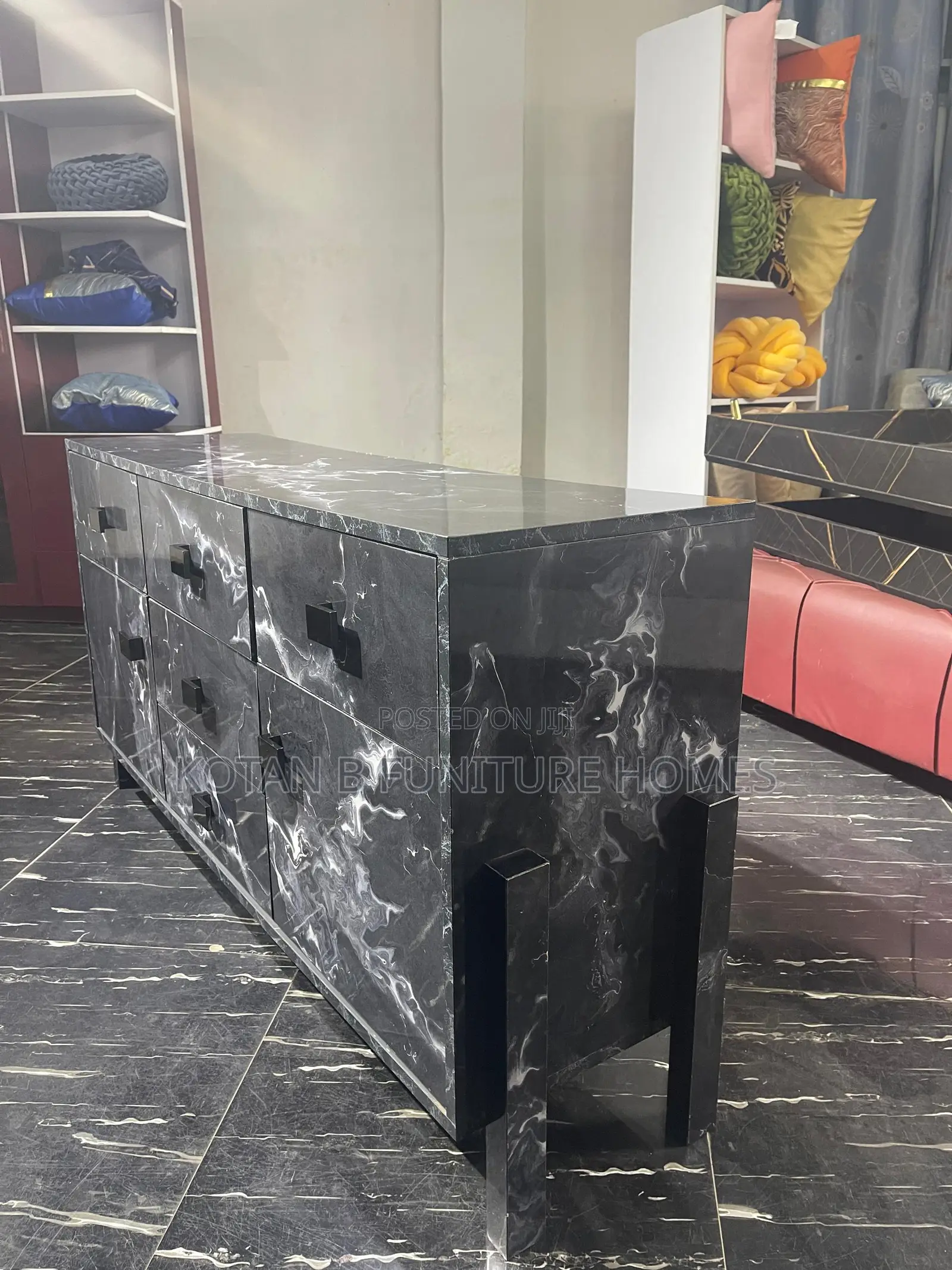 Modern Black Desser