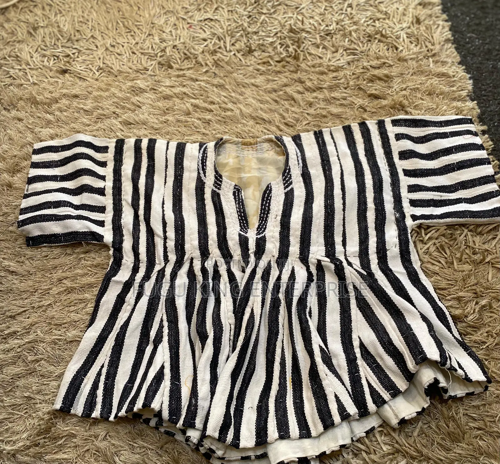 Kids Smocks Available