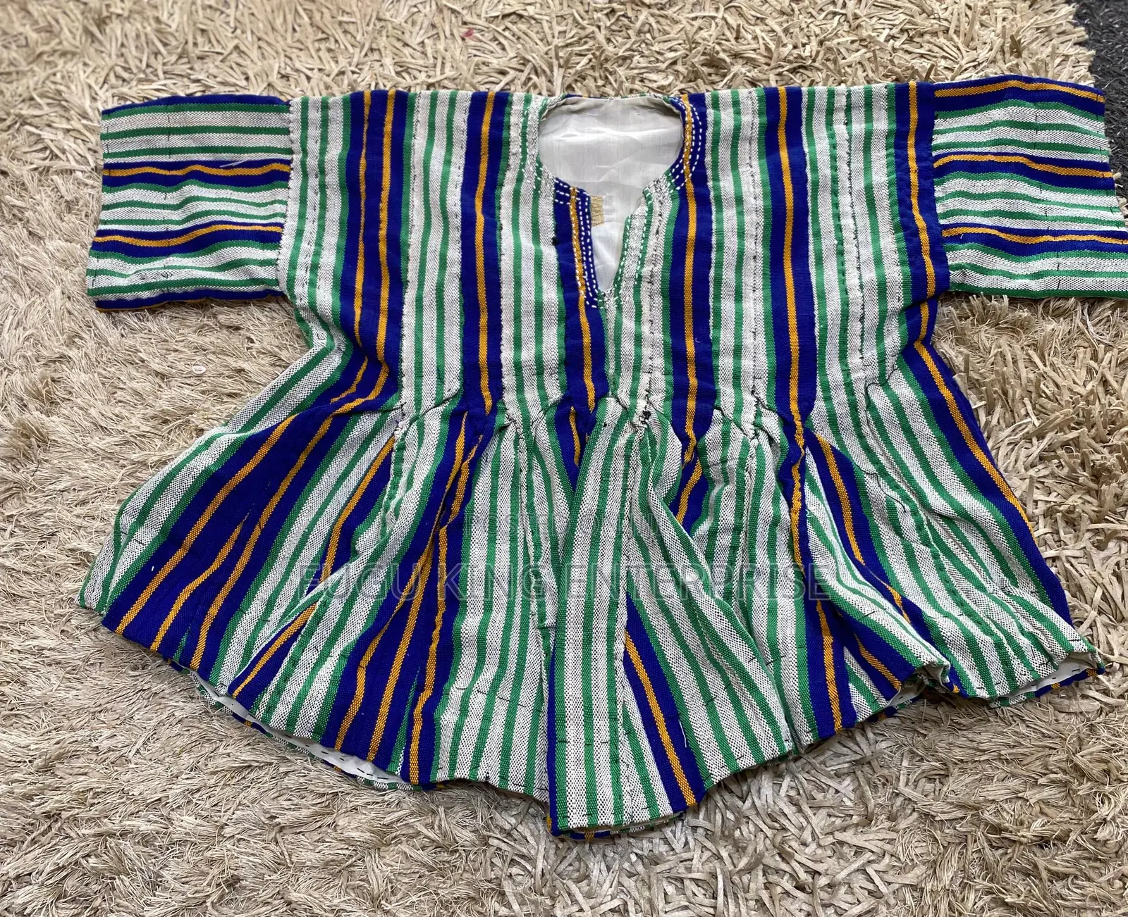 Kids Smocks Available