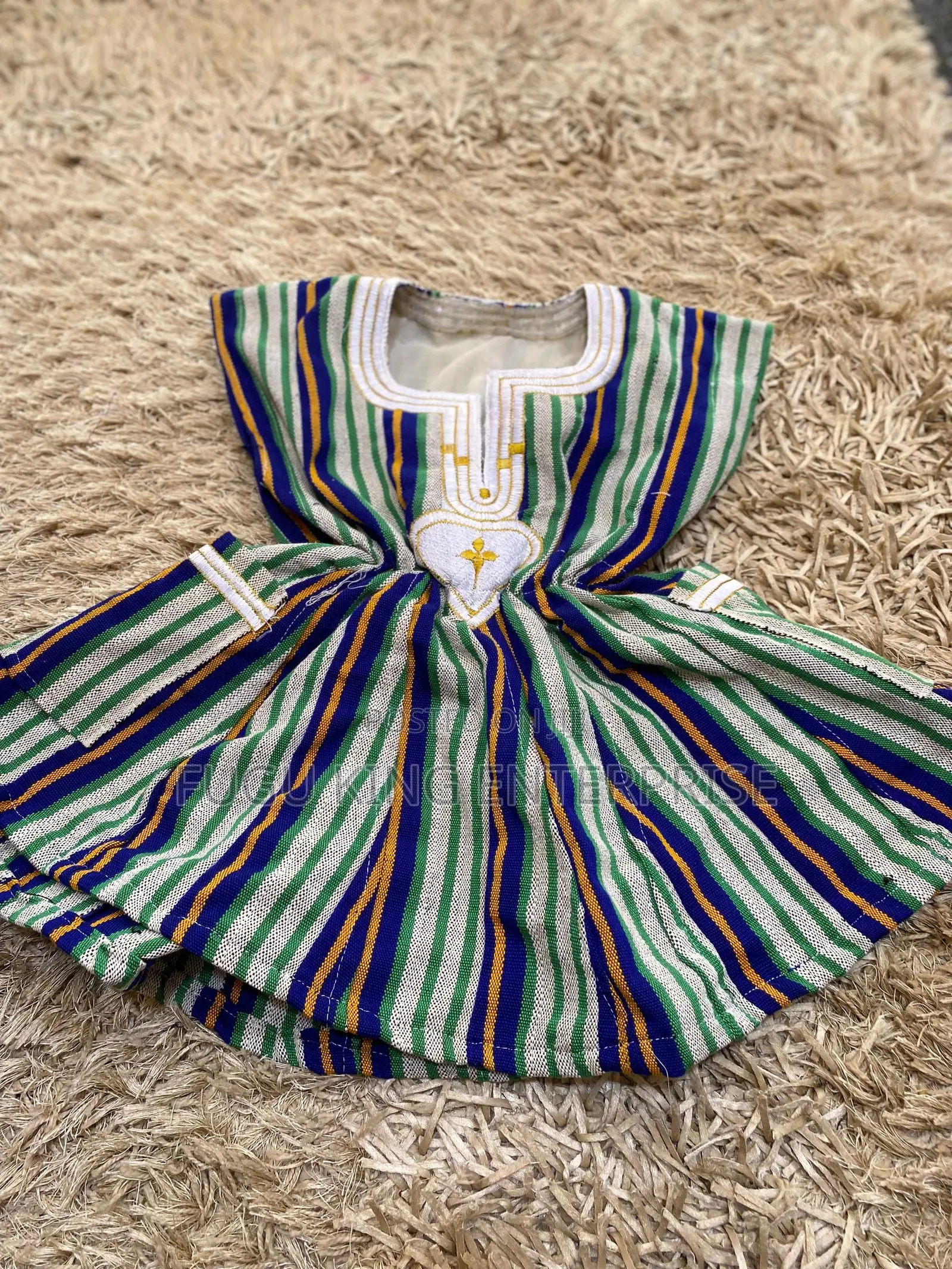 Kids Smocks Available