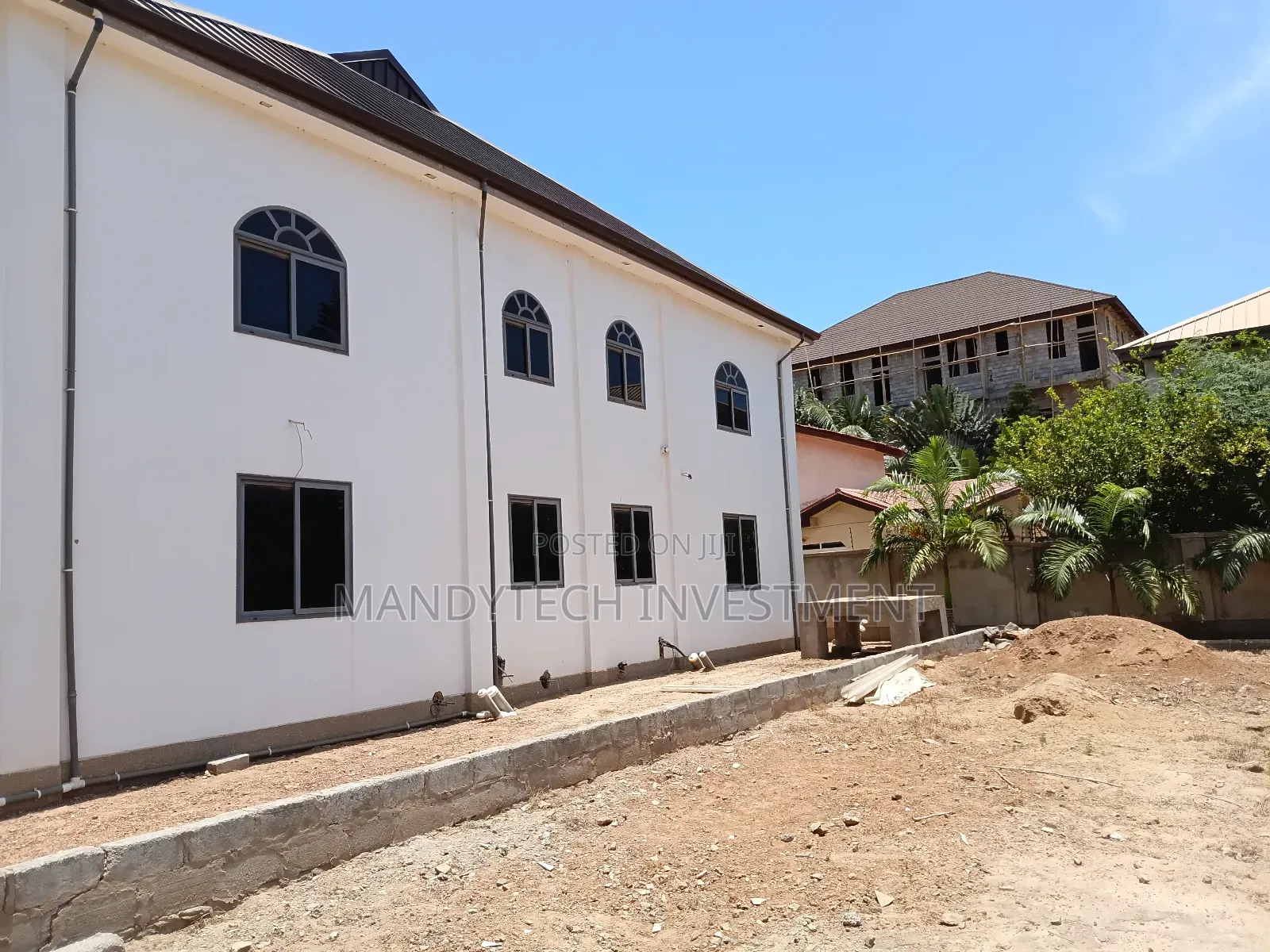 Spacious 11-bedroom Mansion For Sale At Ajiringanor