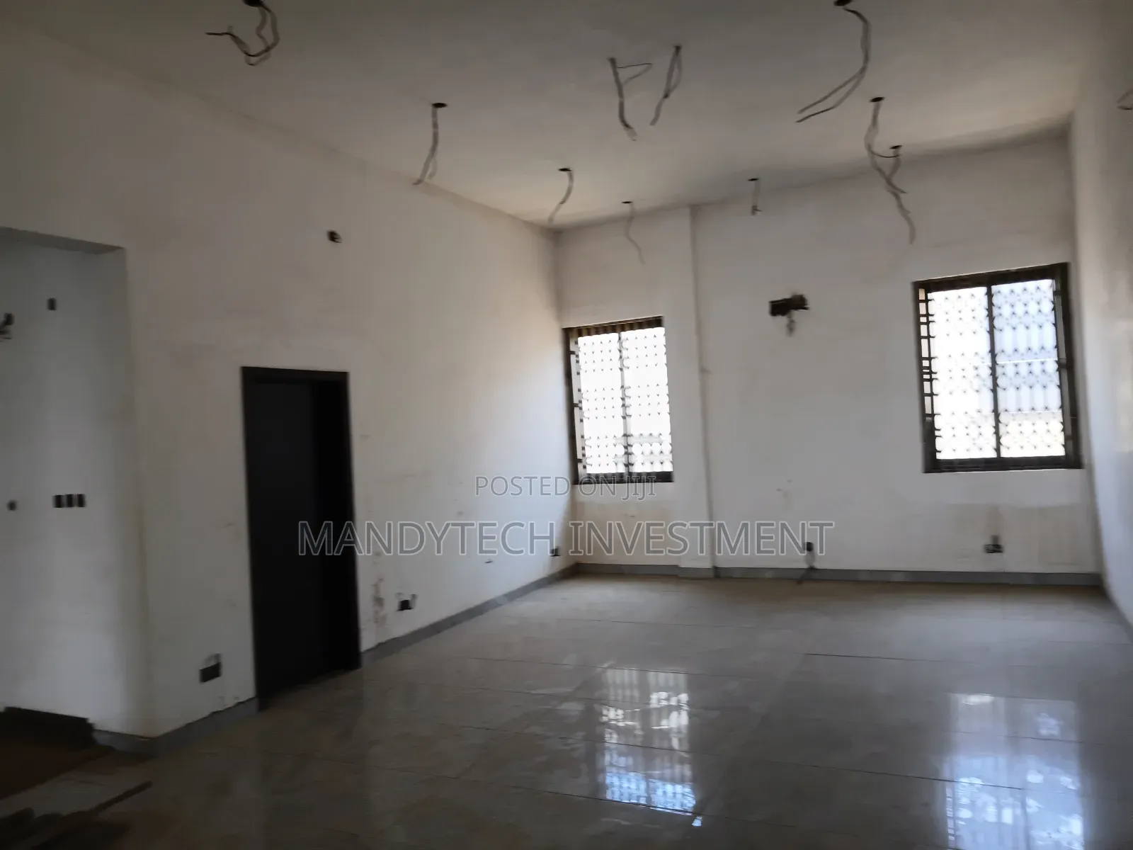 Spacious 11-bedroom Mansion For Sale At Ajiringanor