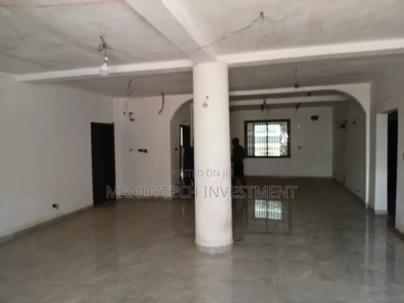 Spacious 11-bedroom Mansion For Sale At Ajiringanor