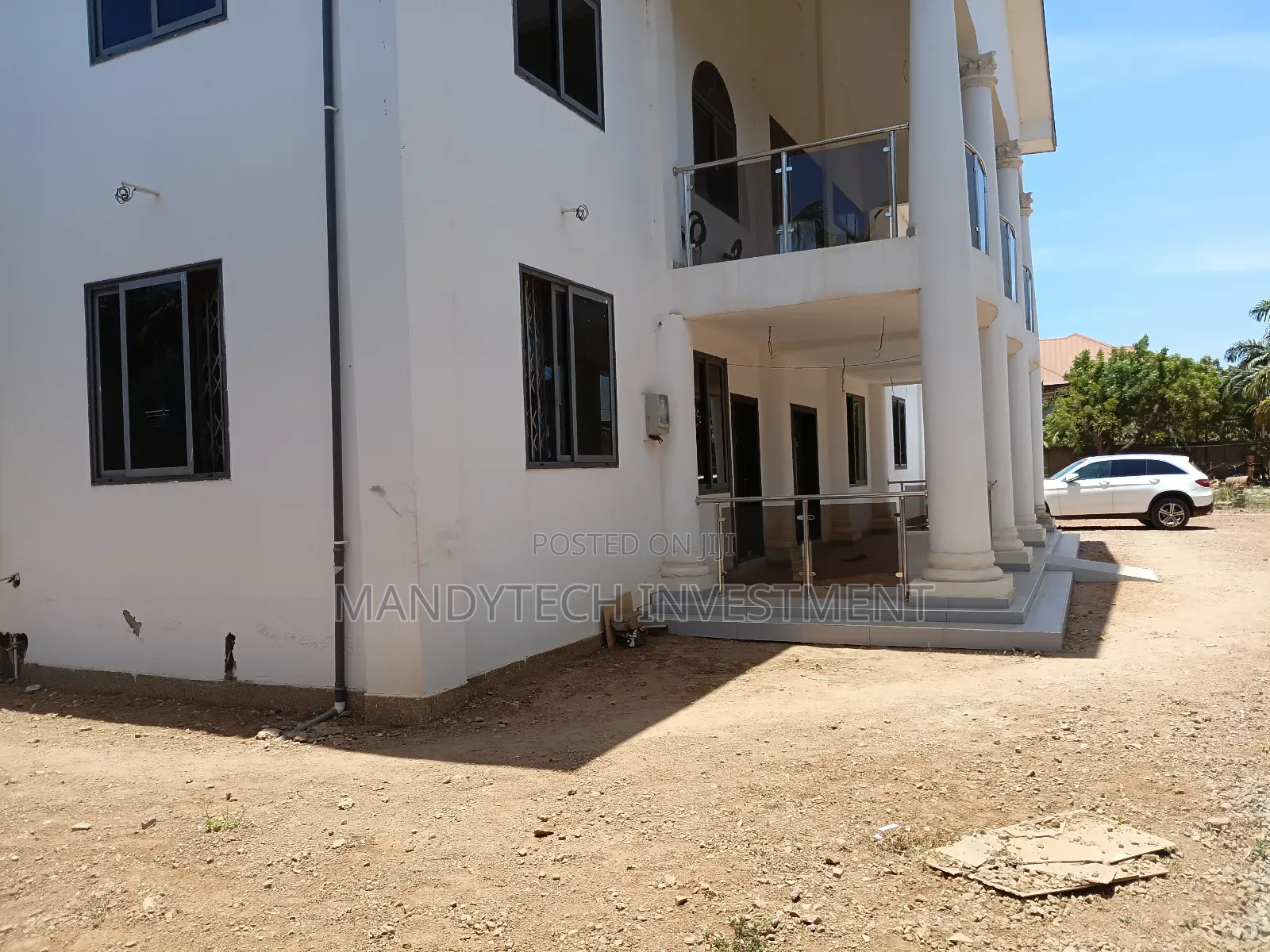 Spacious 11-bedroom Mansion For Sale At Ajiringanor
