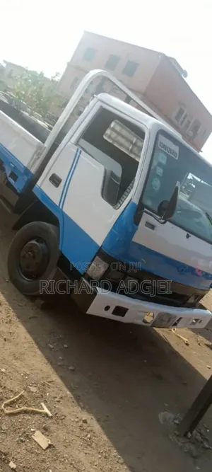 Hyundai Mighty 1