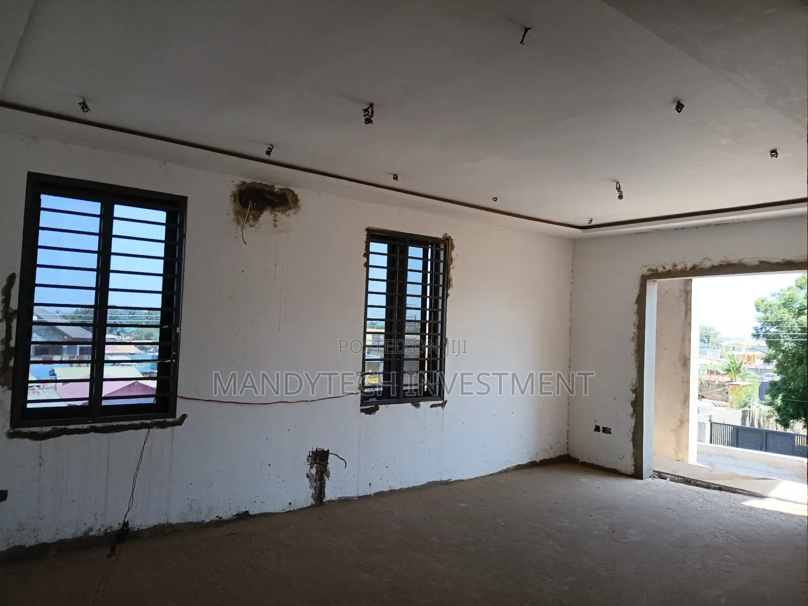 First-class 5 Bedroom Manson - New Legon