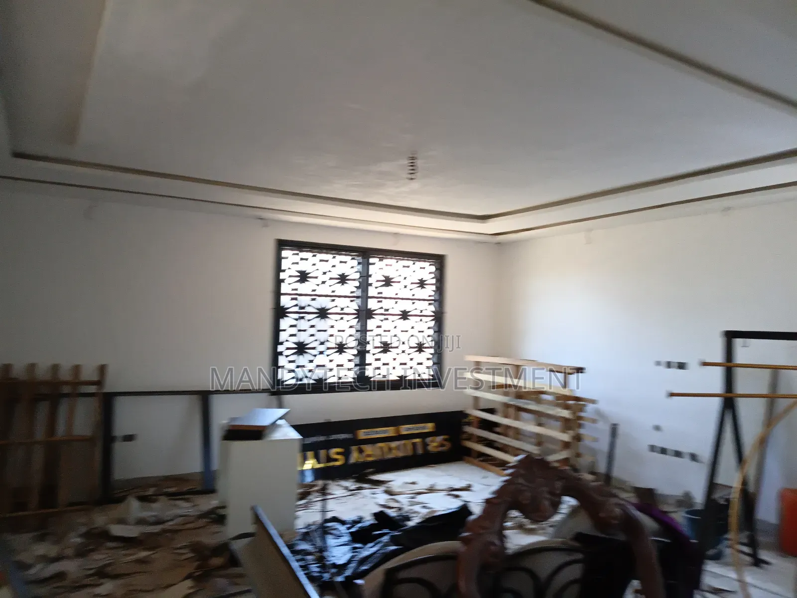 First-class 5 Bedroom Manson - New Legon