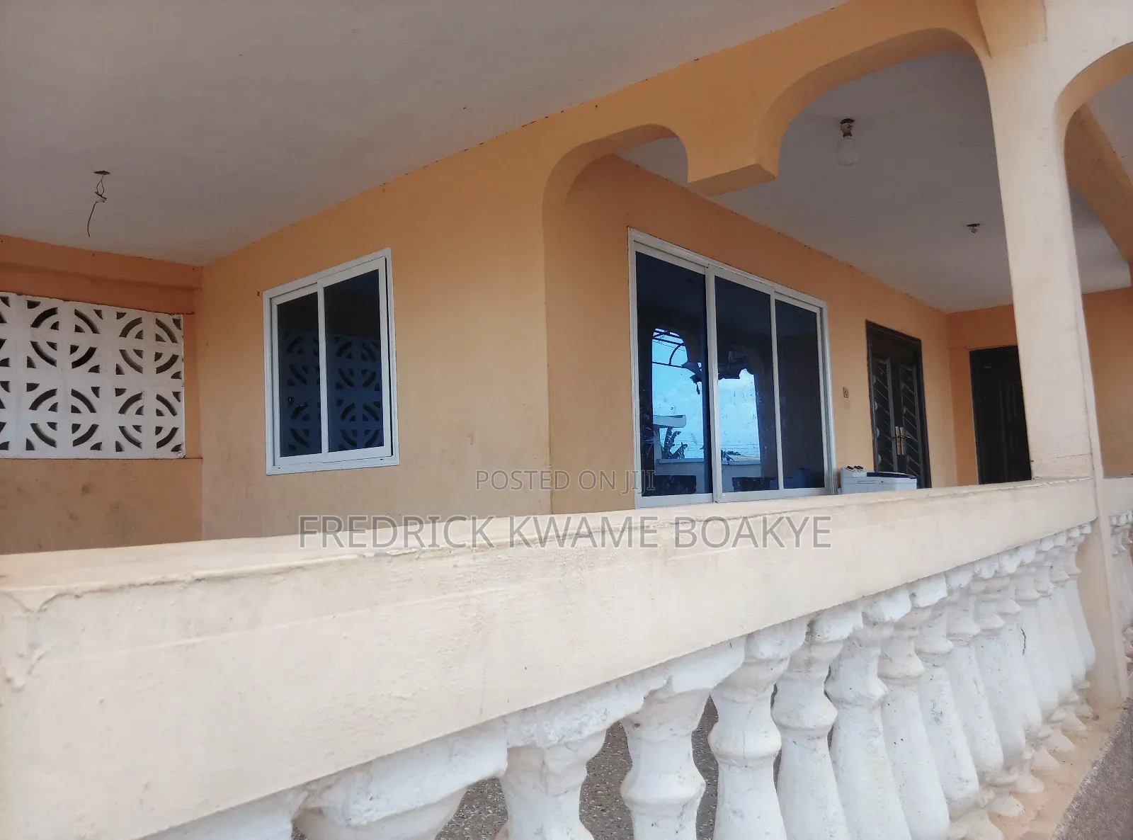 5bdrm House in Brother K Estate, Kumasi Metropolitan for sale