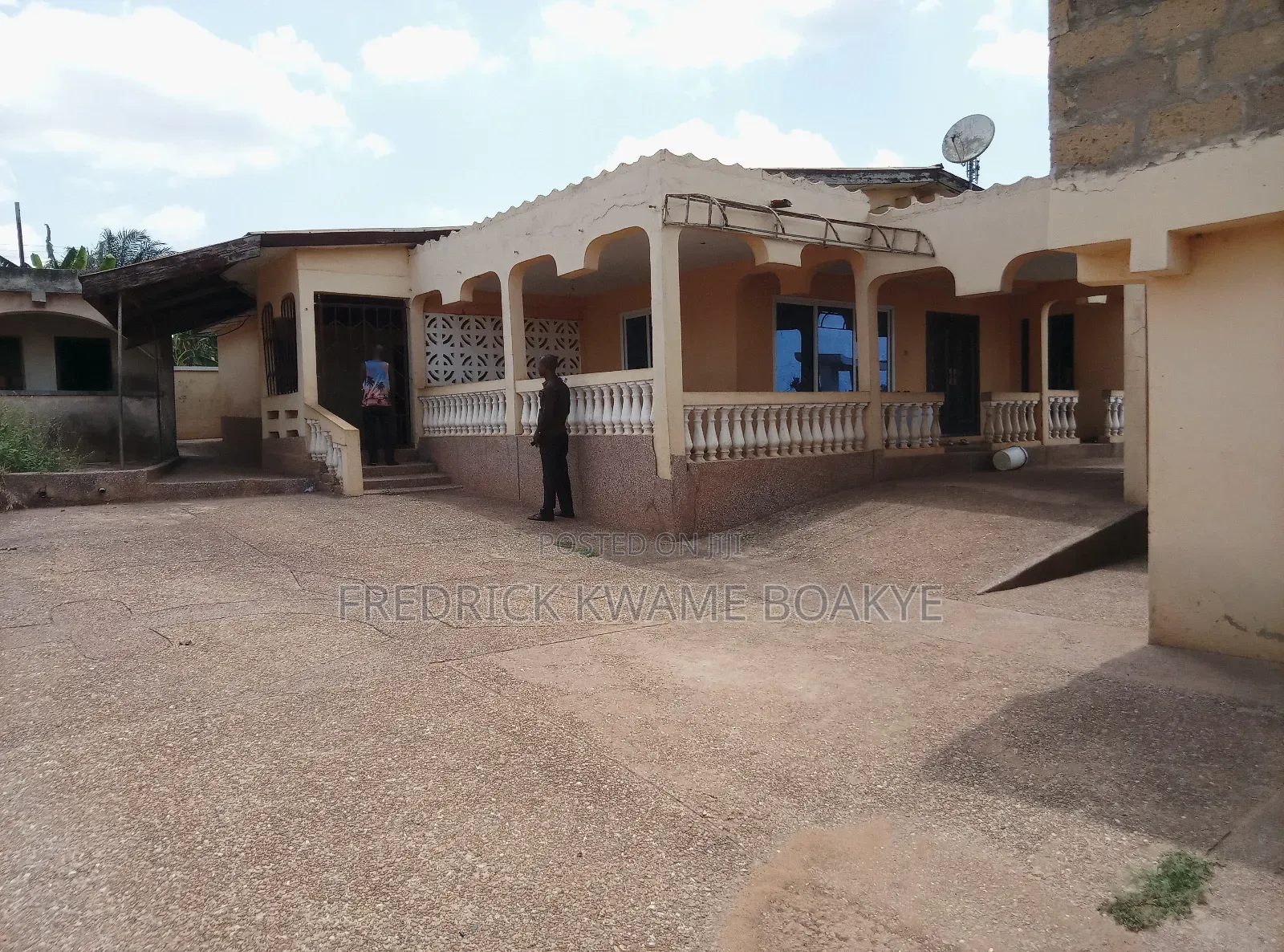 5bdrm House in Brother K Estate, Kumasi Metropolitan for sale