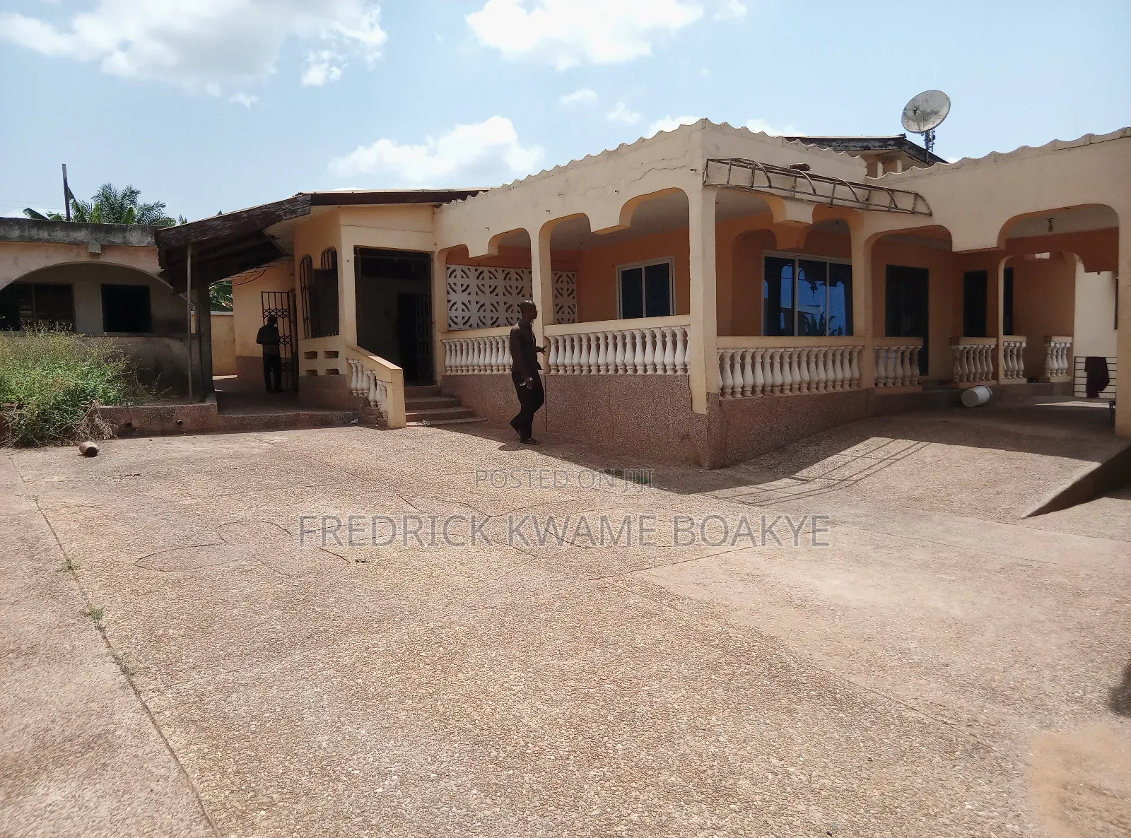 5bdrm House in Brother K Estate, Kumasi Metropolitan for sale