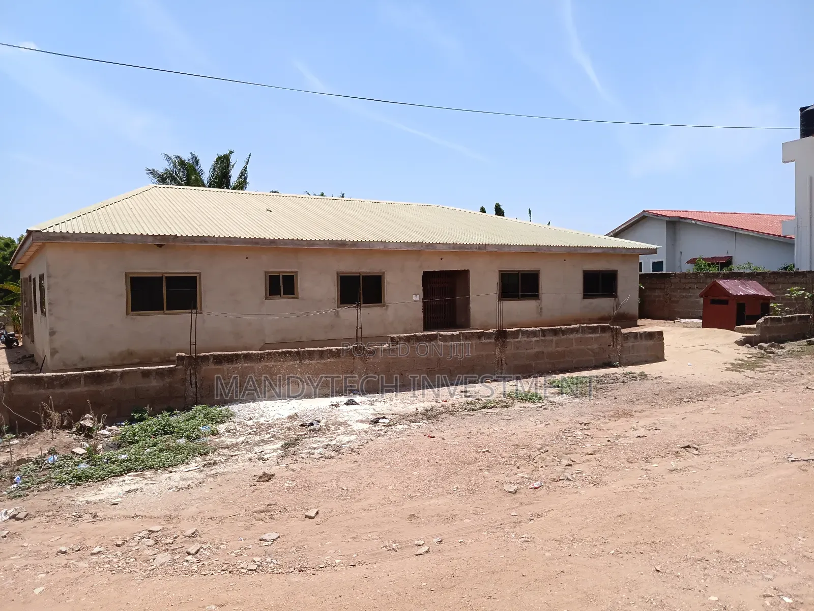 5 Bedroom Manson - Adenta Housing Down