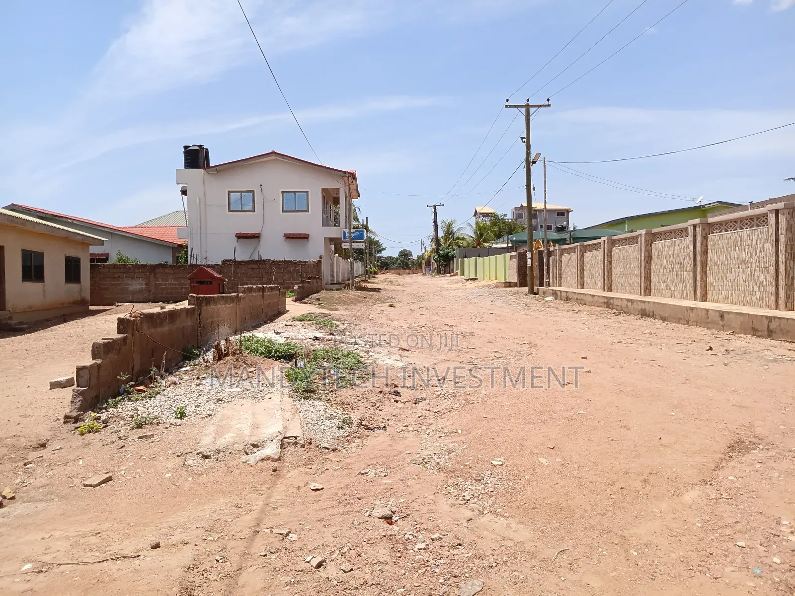 5 Bedroom Manson - Adenta Housing Down