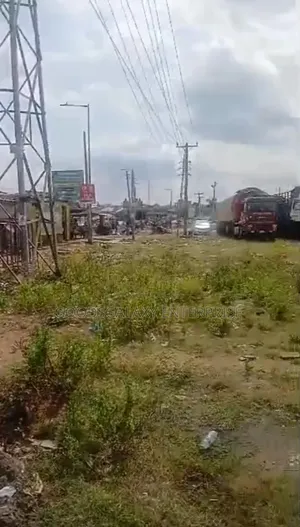 2 Acre Roadside Land at Kumasi Airport