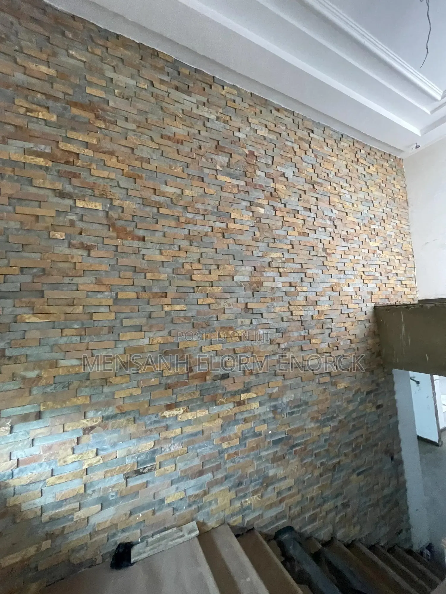 Stone Seler