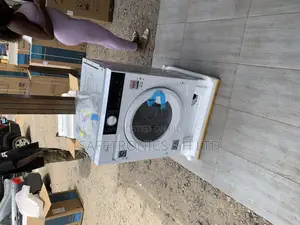 Super Original New 8kg Mfa06d80b/W Midea Frontload Washingmachine