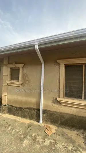 Fixing of Gutter Pipe