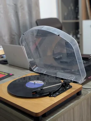 Preowned Ion Classic Lp Conversion Turntable With Stereo Speakers