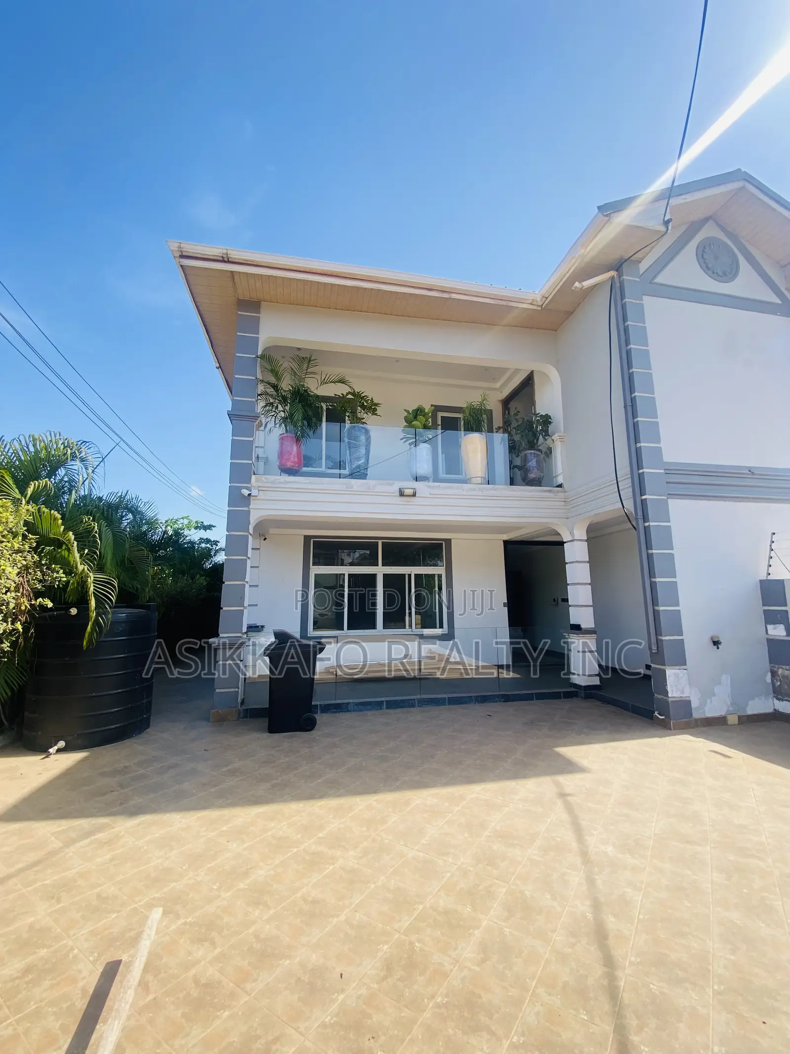4bdrm Duplex in Kotobaabi, Spintex for rent