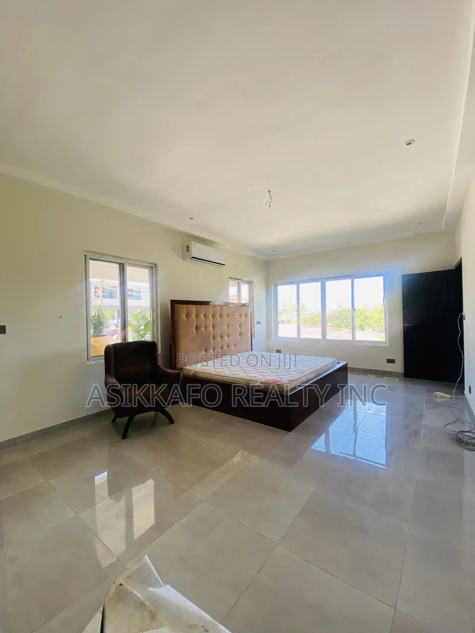 4bdrm Duplex in Kotobaabi, Spintex for rent