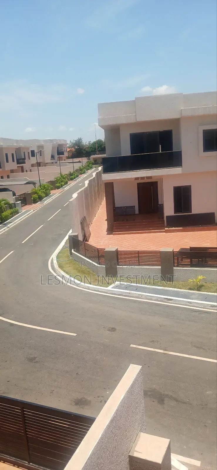4bdrm Duplex in Lesmon Investments, Manet Junction for sale