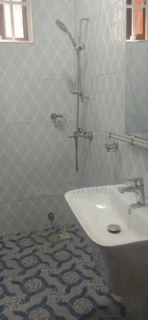 3bdrm Apartment in Lesmon Investments, Manet Junction for rent