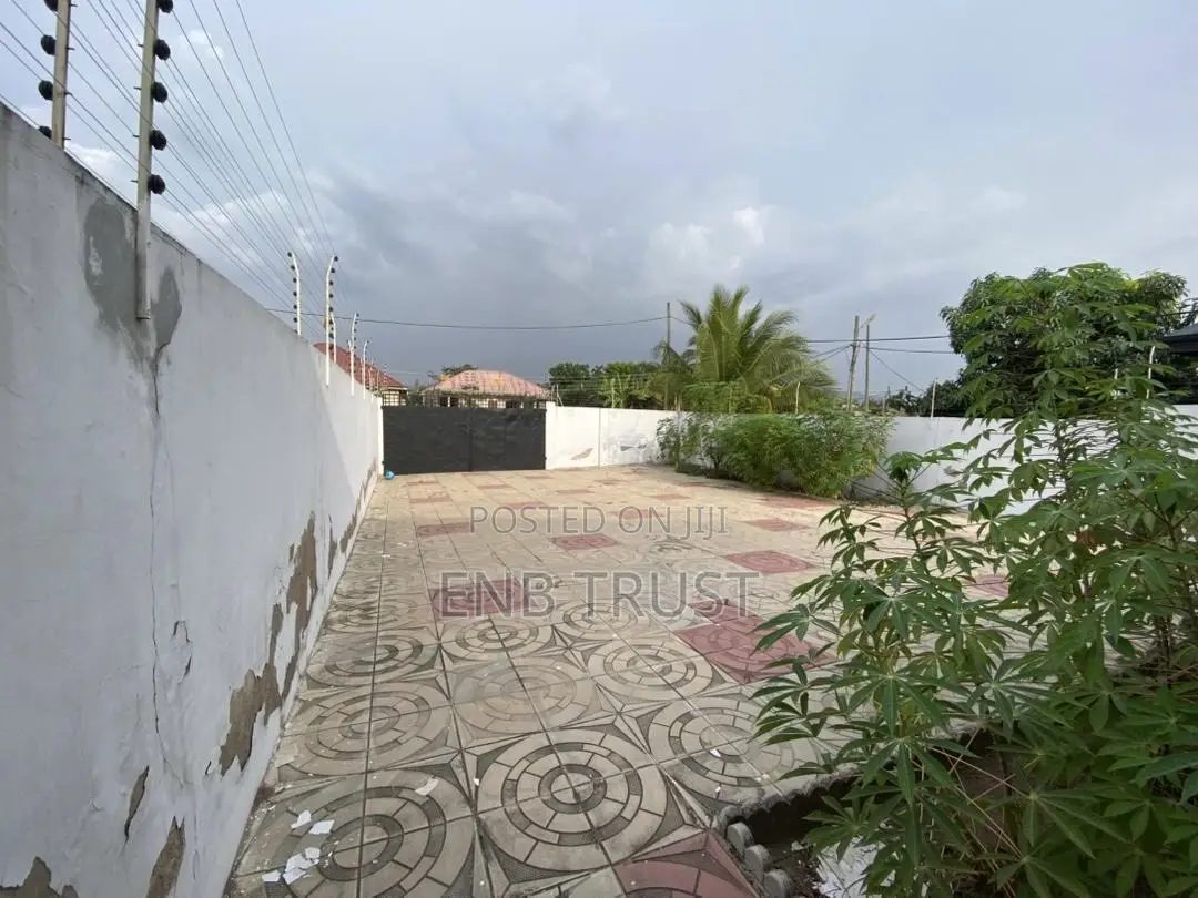 2bdrm House in Pobiman, Amasaman for sale