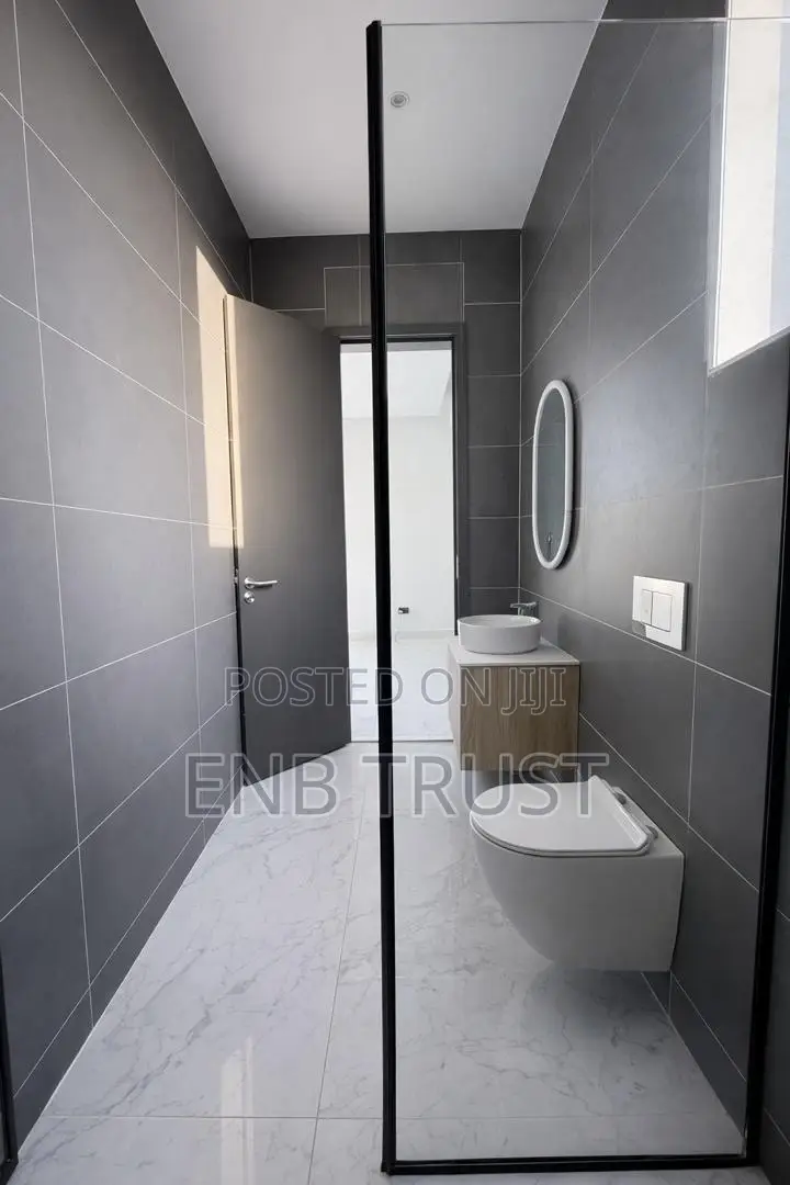 6bdrm Duplex in East Legon, Ability for sale