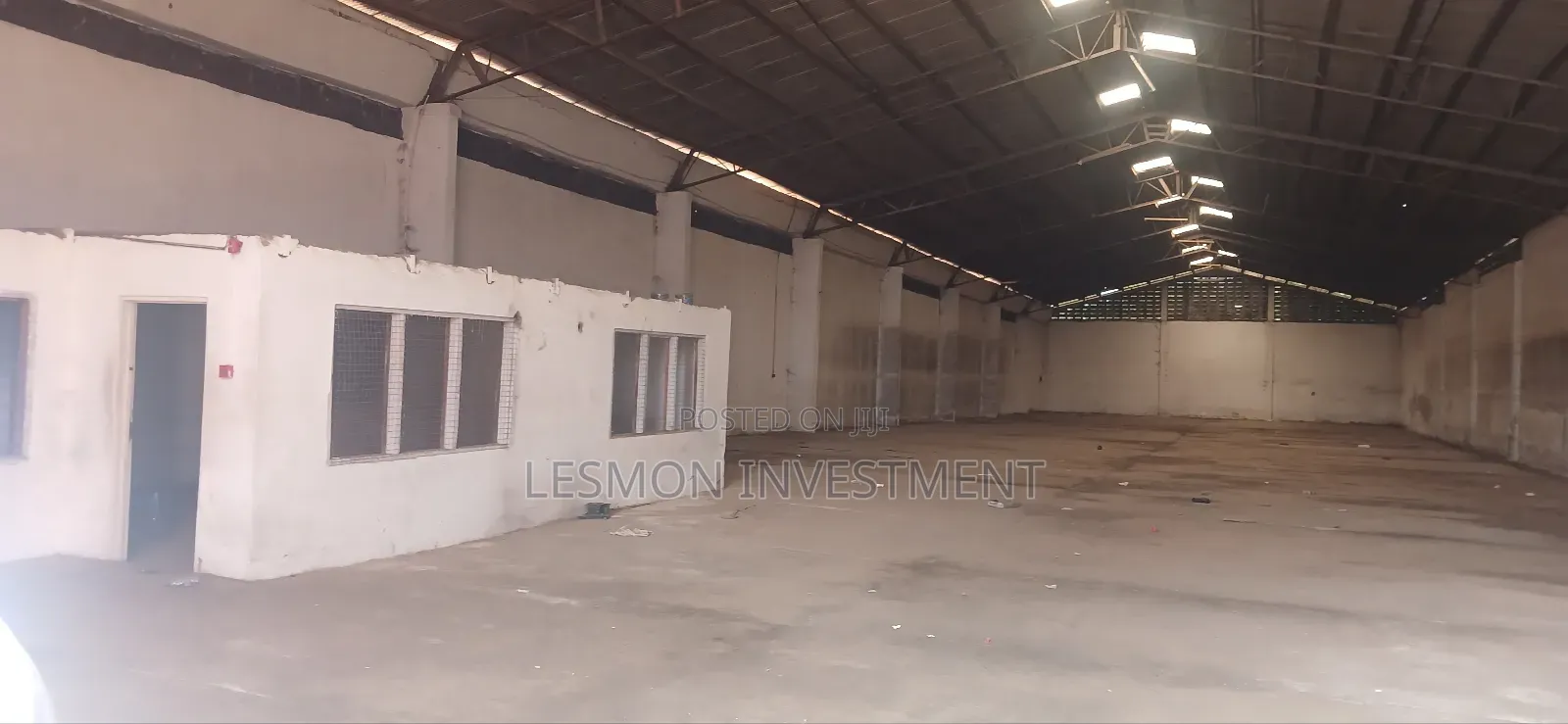 Warehouse Measuring 1200 SQM Is for Rent at Dzorwulu for Rent