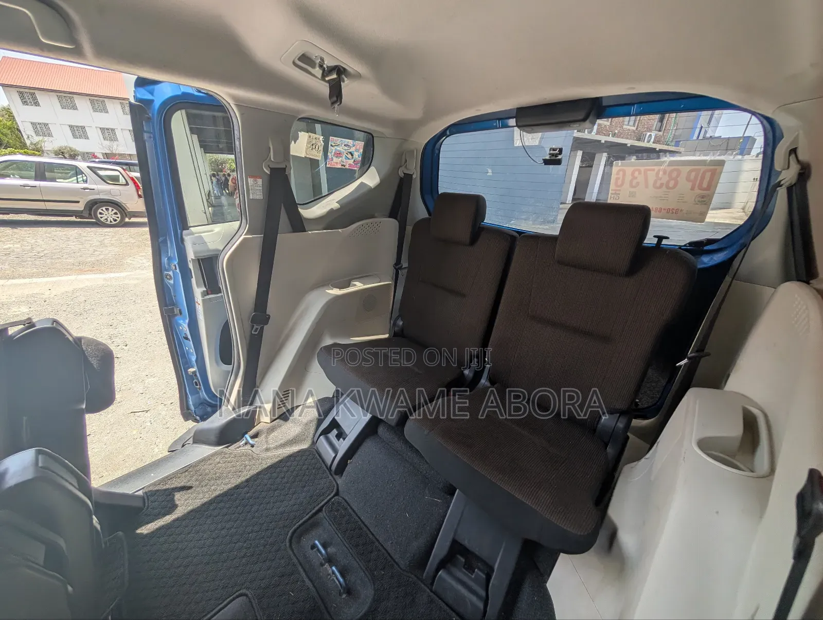 Toyota Sienta 1.5 Hybrid FWD (6-seater) 2016 Blue