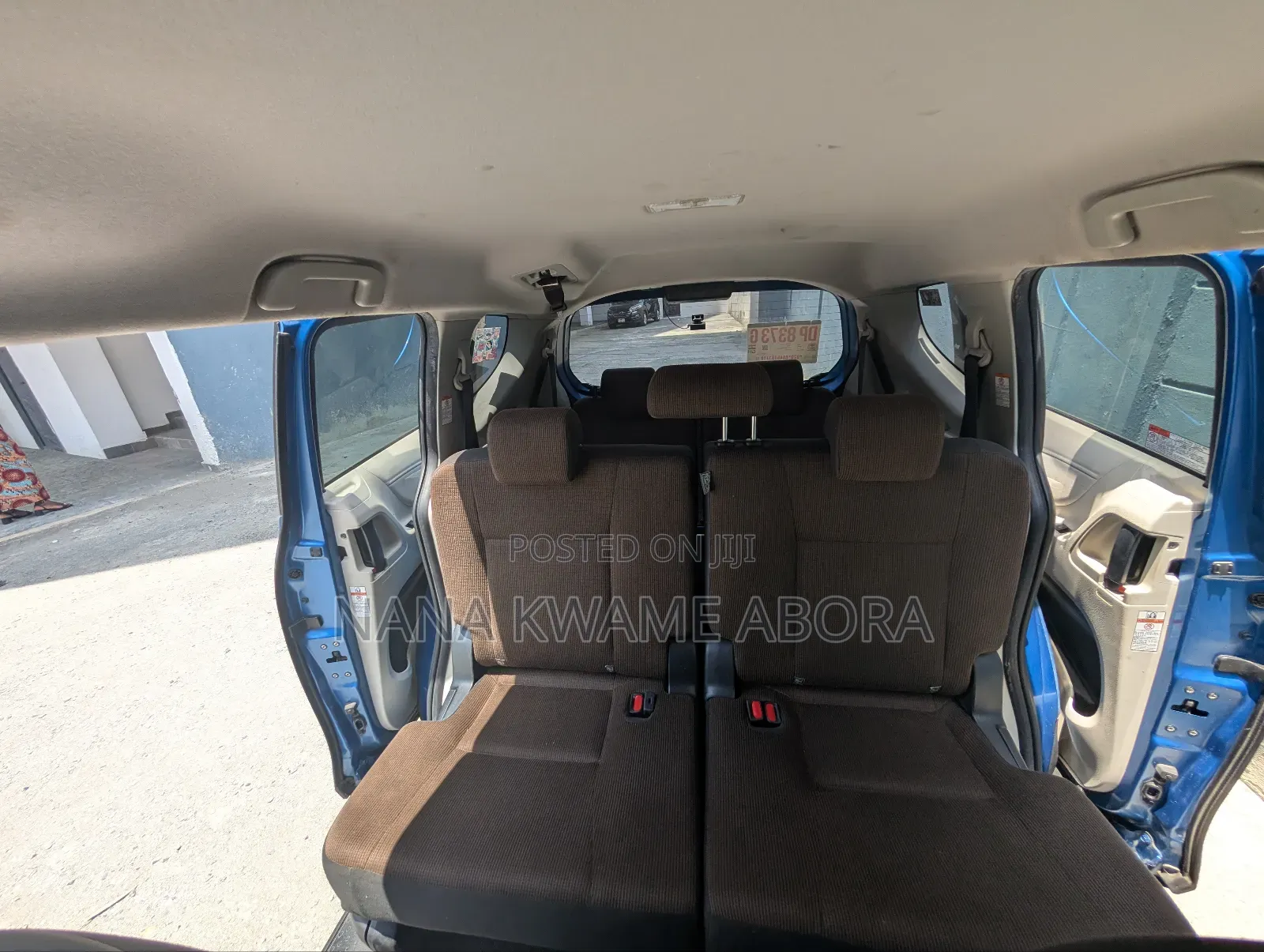 Toyota Sienta 1.5 Hybrid FWD (6-seater) 2016 Blue