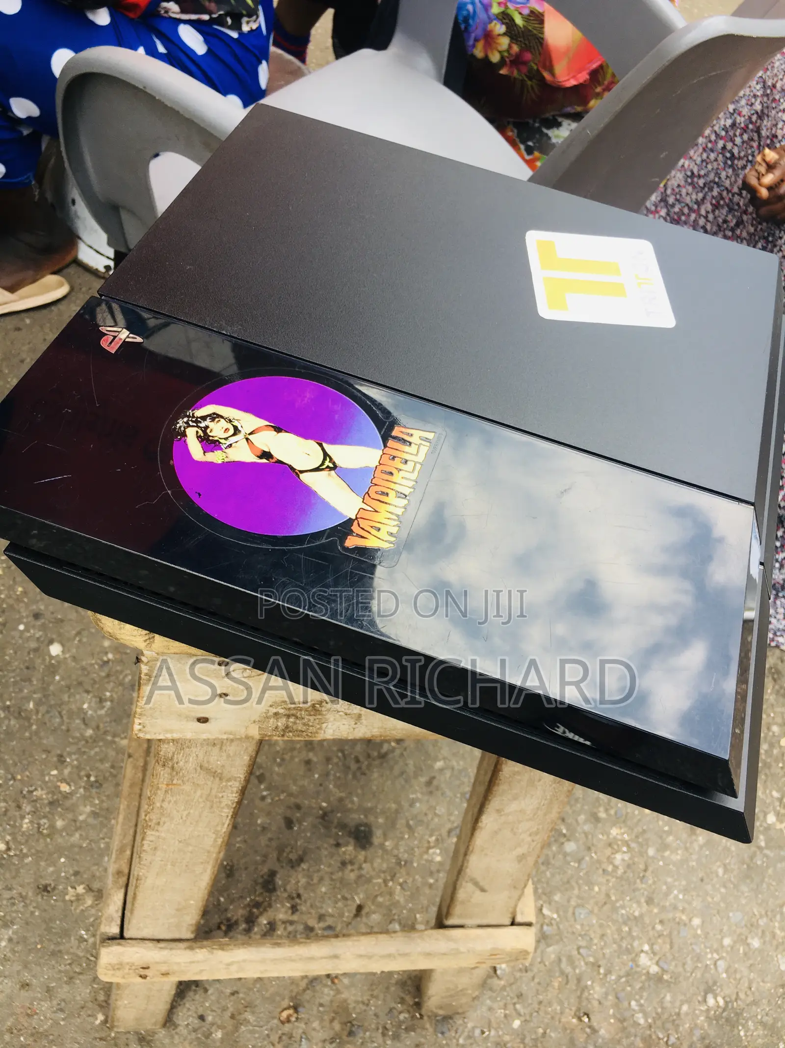 Playstation 4 Standard Available on the Low