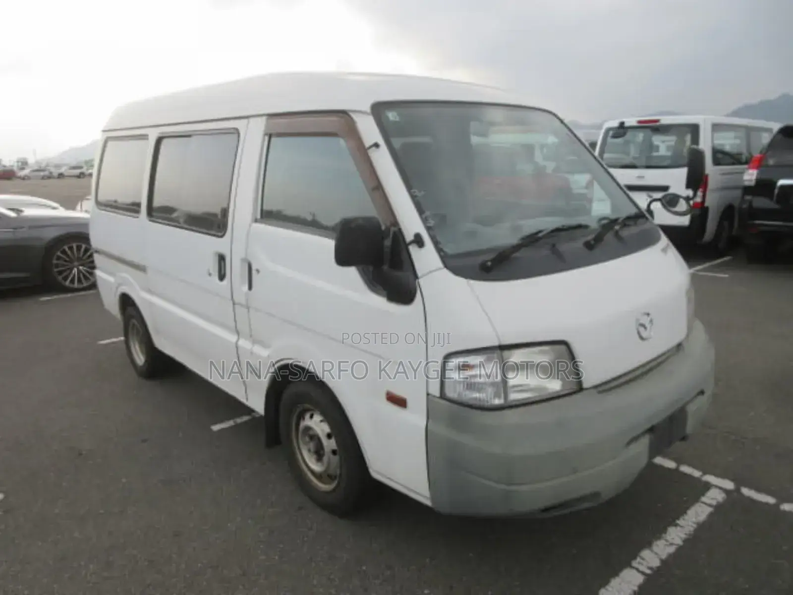 Mazda Bongo 2015 White